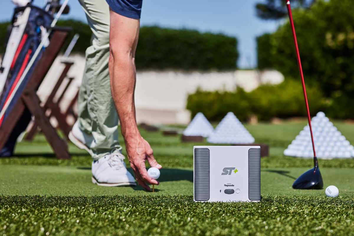 SkyTrakPlus - Golf Launch Monitor