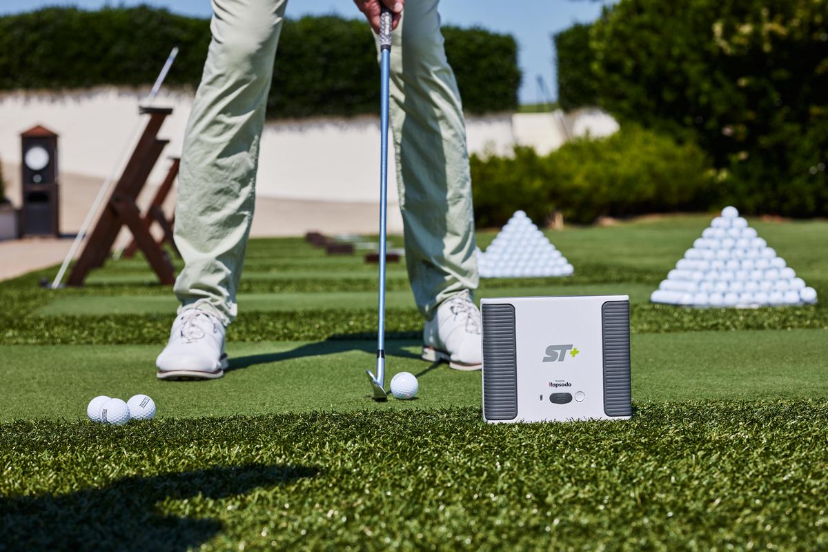 SkyTrakPlus - Golf Launch Monitor