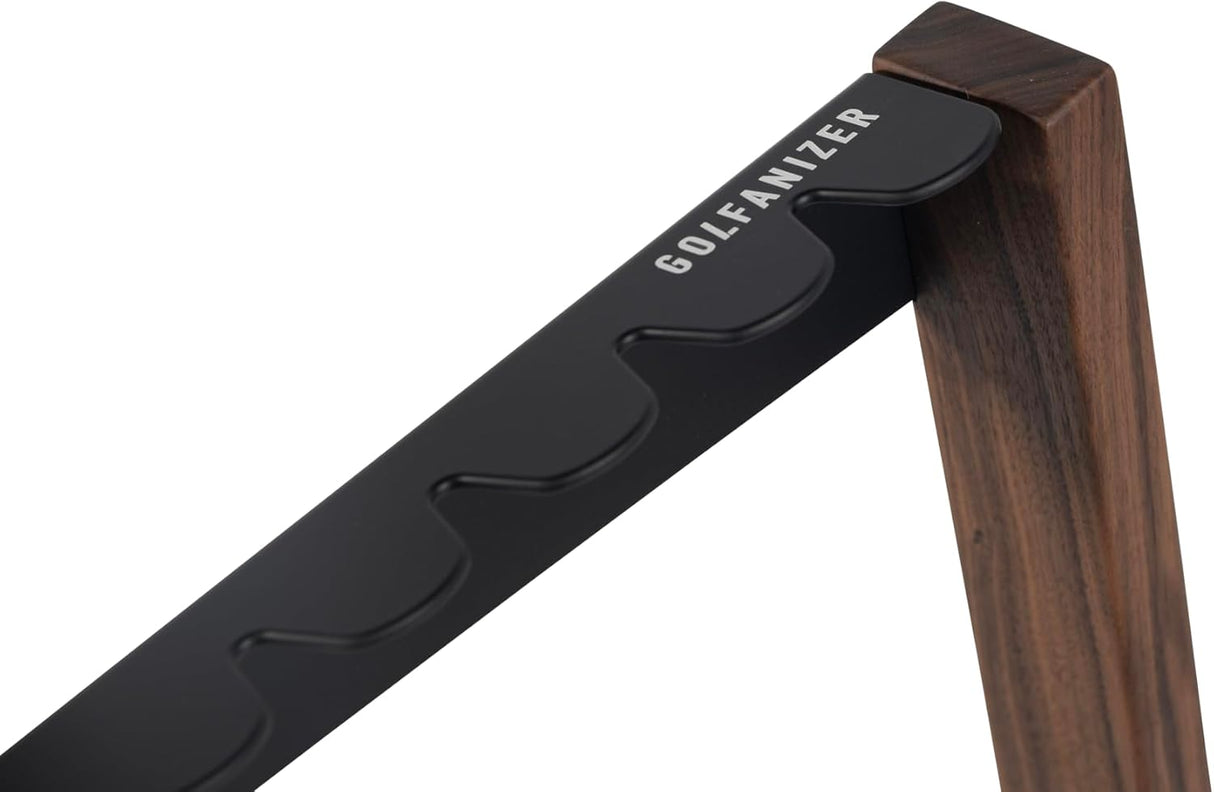 Golfanizer in NUSSBAUM schwarz - Der Design Golfschlägerständer | Made in Germany