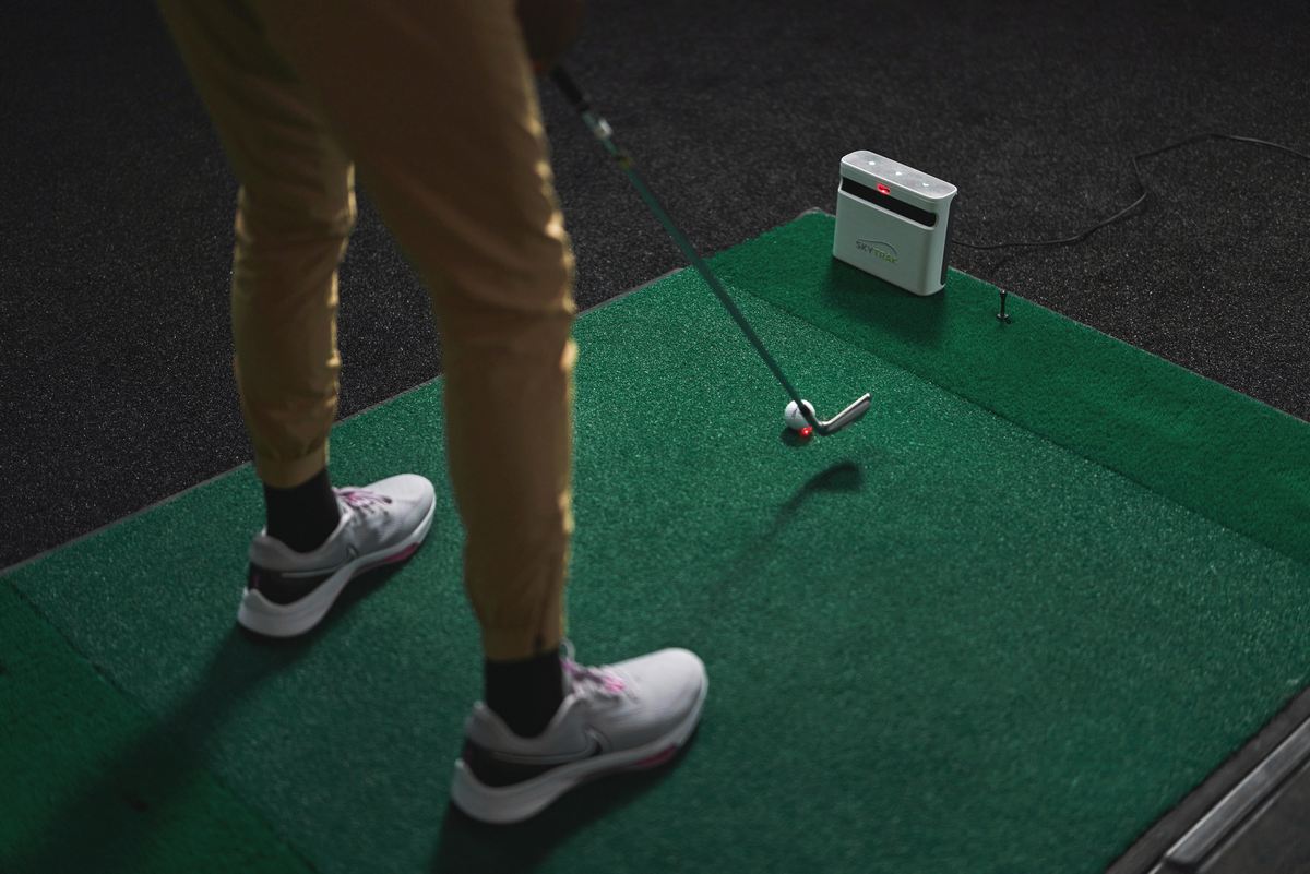 SkyTrakPlus - Golf Launch Monitor